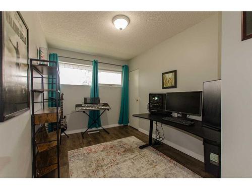 5435 35 Street, Red Deer, AB - Indoor