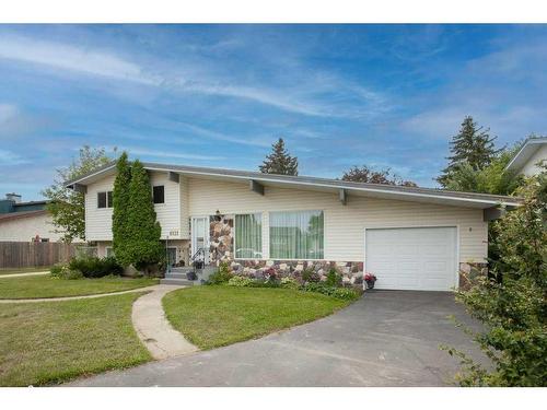 6121 Hamilton Drive, Red Deer, AB - Outdoor