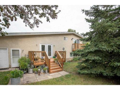 6121 Hamilton Drive, Red Deer, AB - Outdoor With Deck Patio Veranda