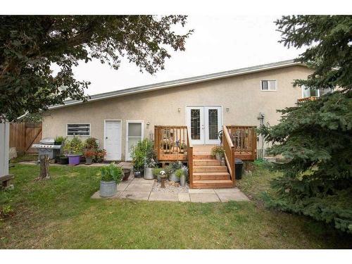 6121 Hamilton Drive, Red Deer, AB - Outdoor With Deck Patio Veranda