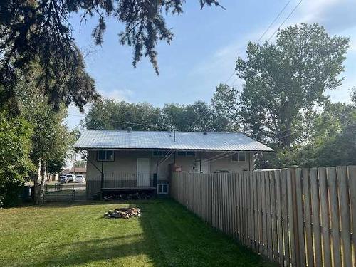 104 2 Street Nw, Sundre, AB - Outdoor With Deck Patio Veranda