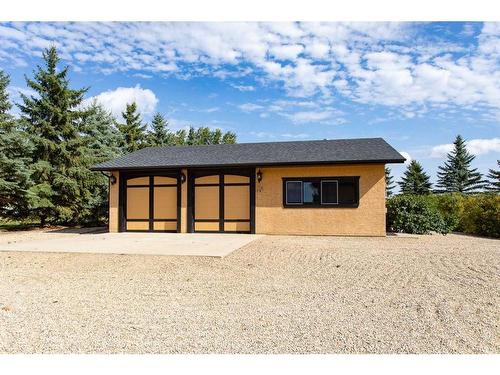 38425 Range Road 284, Rural Red Deer County, AB - Outdoor