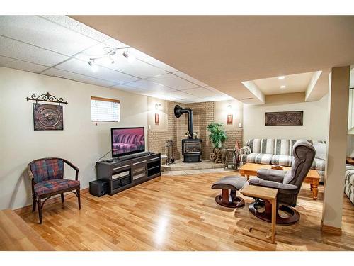 40 28161 Hwy 596, Rural Red Deer County, AB - Indoor Photo Showing Basement