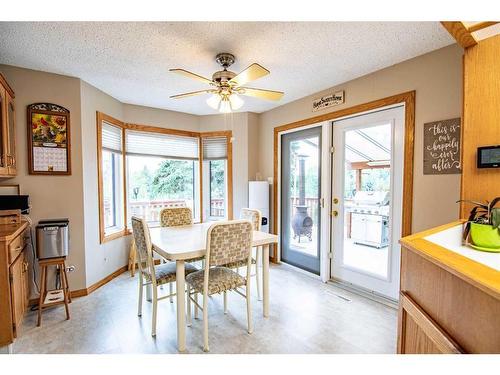 40 28161 Hwy 596, Rural Red Deer County, AB - Indoor Photo Showing Dining Room