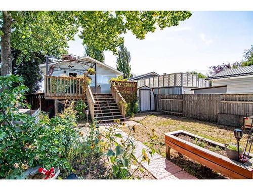 5300 Lansdowne Avenue, Blackfalds, AB - Outdoor With Deck Patio Veranda