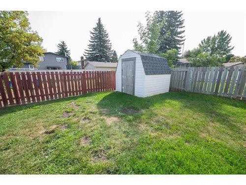 25 Abbott Close, Red Deer, AB - Outdoor