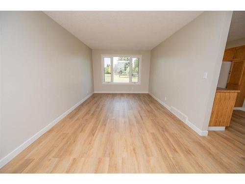 25 Abbott Close, Red Deer, AB - Indoor Photo Showing Other Room