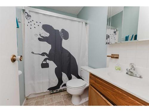 100 Mclevin Crescent, Red Deer, AB - Indoor Photo Showing Bathroom