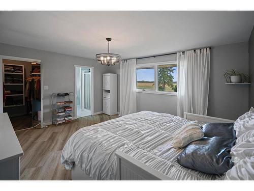 20042 Township Road 472, Rural Camrose County, AB - Indoor Photo Showing Bedroom