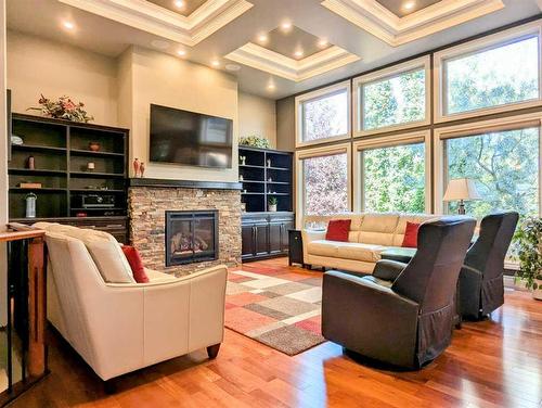 916 7 Avenue Se, Slave Lake, AB - Indoor Photo Showing Living Room With Fireplace