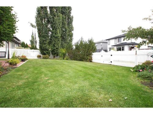 127 Lougheed Close, Red Deer, AB - Outdoor