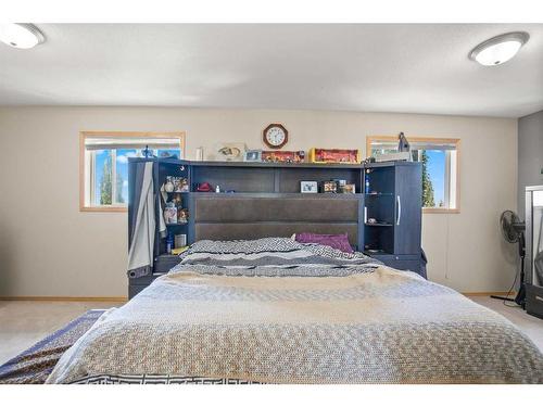 4 Arnold Close, Red Deer, AB - Indoor Photo Showing Bedroom