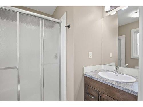 61 Crimson Court, Blackfalds, AB - Indoor Photo Showing Bathroom