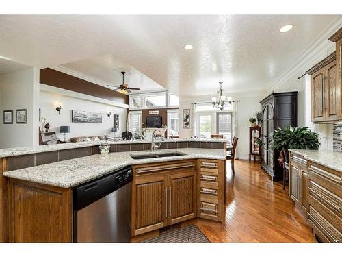 7101 Cobb Street, Lacombe, AB - Indoor Photo Showing Kitchen With Double Sink