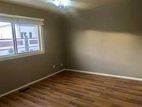 605-4719 33 Street, Red Deer, AB - Indoor Photo Showing Other Room