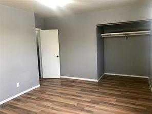 605-4719 33 Street, Red Deer, AB - Indoor Photo Showing Other Room