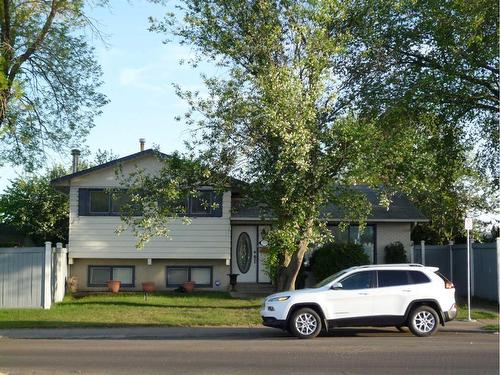 3315 113 Ave, Edmonton, AB - Outdoor With Facade