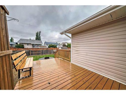 4609 44 Street, Sylvan Lake, AB - Outdoor With Deck Patio Veranda With Exterior