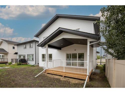 135 Ellington Crescent, Red Deer, AB - Outdoor