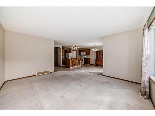 10-51 Carpenter Street, Red Deer, AB - Indoor