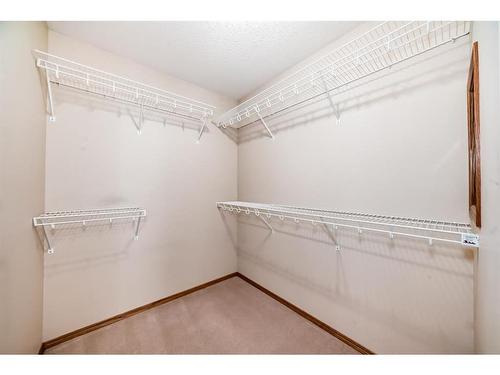 10-51 Carpenter Street, Red Deer, AB - Indoor With Storage