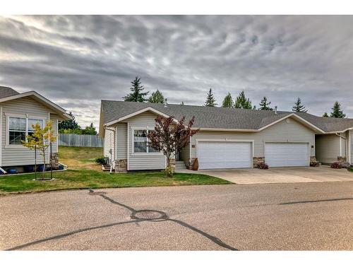 10-51 Carpenter Street, Red Deer, AB - Outdoor