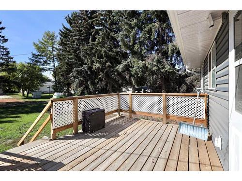 4806B 48 Avenue, Forestburg, AB - Outdoor With Deck Patio Veranda With Exterior