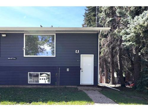 4806B 48 Avenue, Forestburg, AB - Outdoor