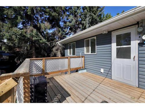 4806B 48 Avenue, Forestburg, AB - Outdoor With Deck Patio Veranda With Exterior