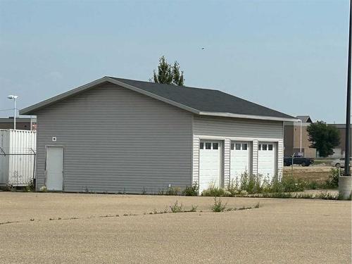 342 Laura Avenue, Rural Red Deer County, AB 