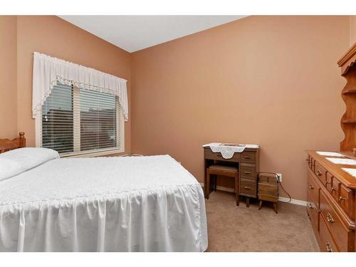 19-5405 39 Avenue, Camrose, AB - Indoor Photo Showing Bedroom