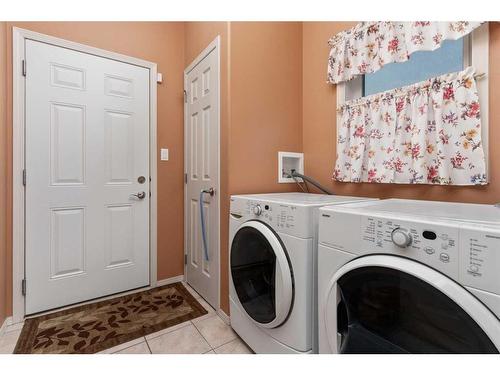 19-5405 39 Avenue, Camrose, AB - Indoor Photo Showing Laundry Room