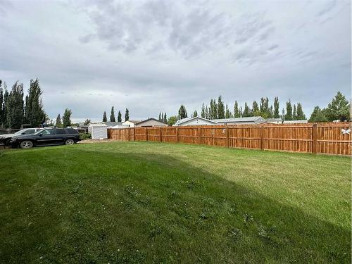 6018 52 Avenue, Stettler, AB - Outdoor