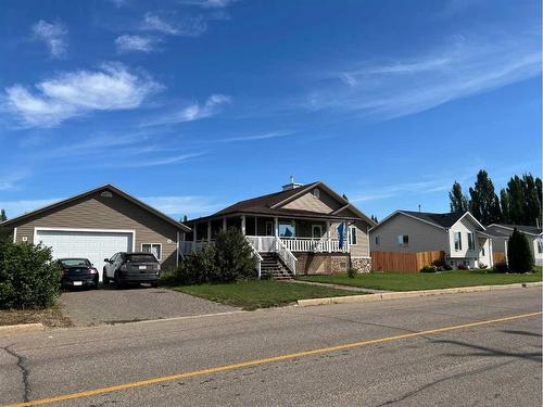 6018 52 Avenue, Stettler, AB - Outdoor With Facade