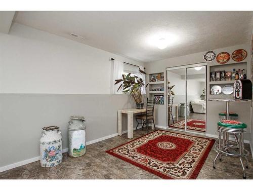 85 Kendrew Drive, Red Deer, AB - Indoor Photo Showing Other Room