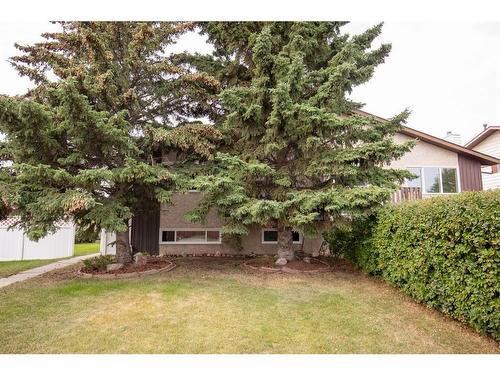 32 Rutherford Drive, Red Deer, AB - Outdoor