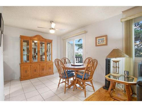 32 Rutherford Drive, Red Deer, AB - Indoor Photo Showing Dining Room