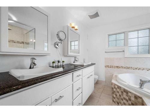 14306 Evergreen Street Sw, Calgary, AB - Indoor Photo Showing Bathroom