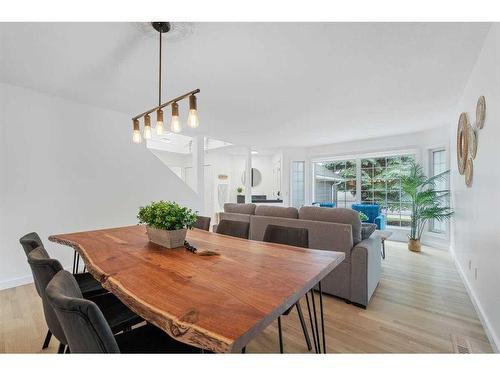 14306 Evergreen Street Sw, Calgary, AB - Indoor Photo Showing Dining Room