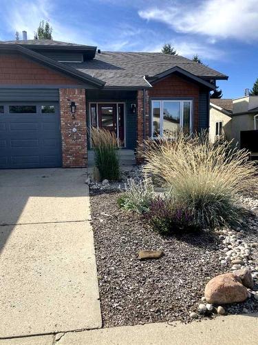 5 Randall Street, Red Deer, AB - Outdoor