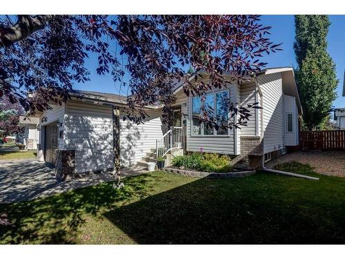 25 Dumas Crescent, Red Deer, AB - Outdoor