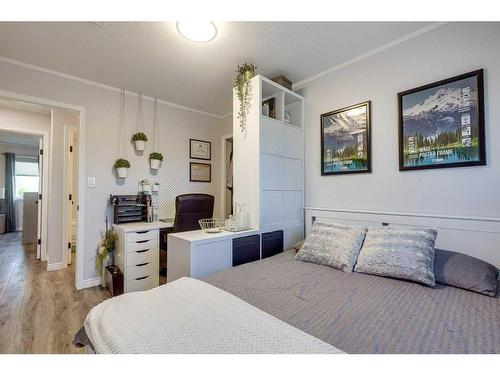 25 Dumas Crescent, Red Deer, AB - Indoor Photo Showing Bedroom