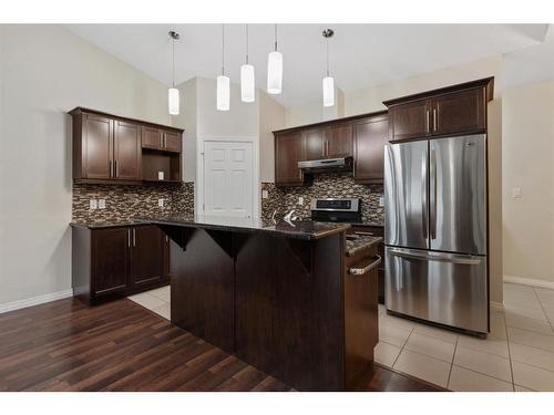 9-5021 34 Avenue, Camrose, AB - Indoor Photo Showing Kitchen With Stainless Steel Kitchen With Upgraded Kitchen