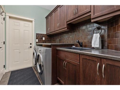 5602 24 Avenue Close, Camrose, AB - Indoor Photo Showing Laundry Room