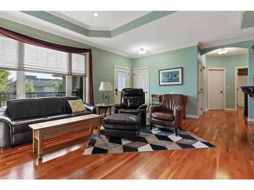 5602 24 Avenue Close, Camrose, AB - Indoor Photo Showing Living Room