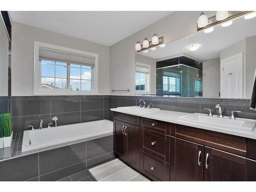 66 Traptow Close, Red Deer, AB - Indoor Photo Showing Bathroom