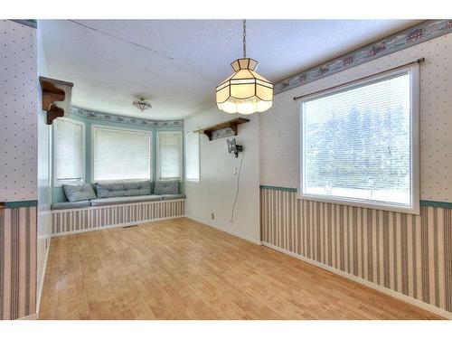 25566 Highway 42, Rural Red Deer County, AB - Indoor Photo Showing Other Room