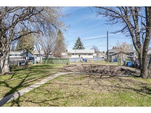 5826 57 Street, Red Deer, AB 