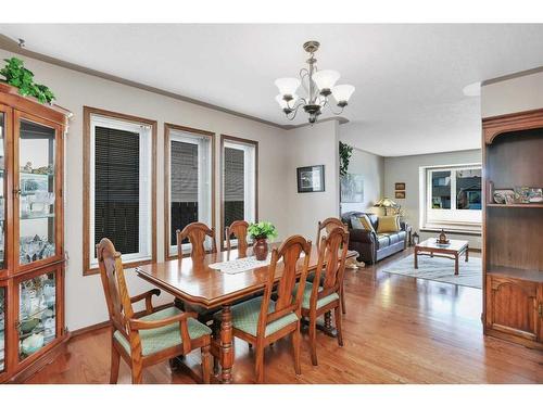 42 Gilbert Crescent, Red Deer, AB - Indoor Photo Showing Dining Room