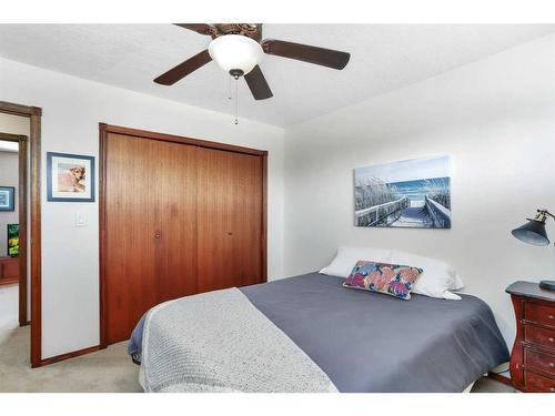 42 Gilbert Crescent, Red Deer, AB - Indoor Photo Showing Bedroom